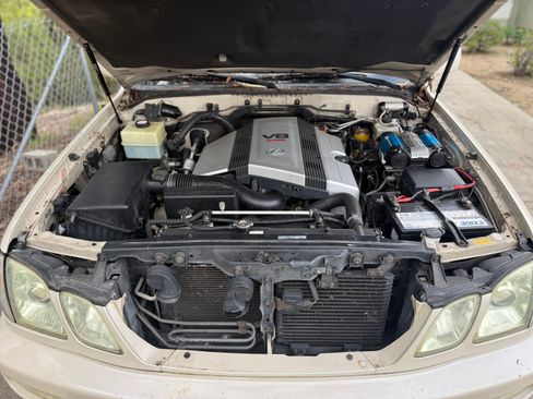 Used 2003 Lexus LX 470 4WD image 9