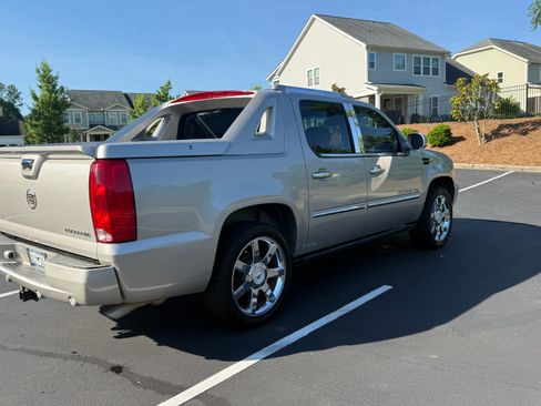 Used 2008 Cadillac Escalade EXT AWD/4WD image 5