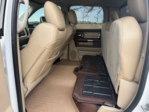 Used 2013 RAM 2500 Laramie w/ Convenience Group image 12