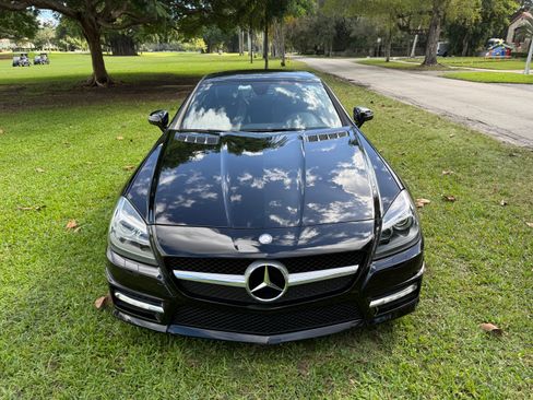 Used 2012 Mercedes-Benz SLK 250 image 11