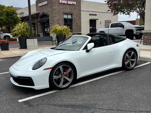 Used 2024 Porsche 911 Targa 4S AWD/4WD image 4