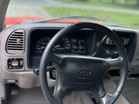 Used 1995 Chevrolet Silverado 1500 4x4 Regular Cab image 10