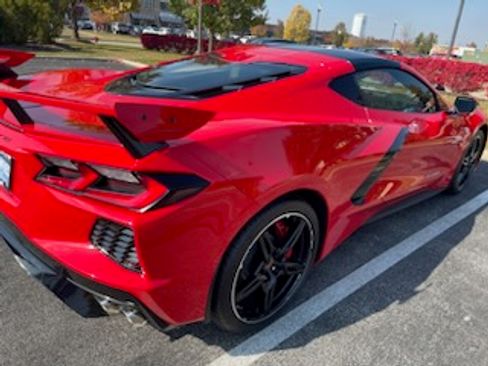 Used 2022 Chevrolet Corvette Stingray Preferred Cpe w/ Z51 Performance Package RWD image 13