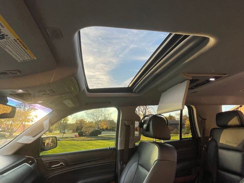 Used 2018 Chevrolet Tahoe Premier image 16