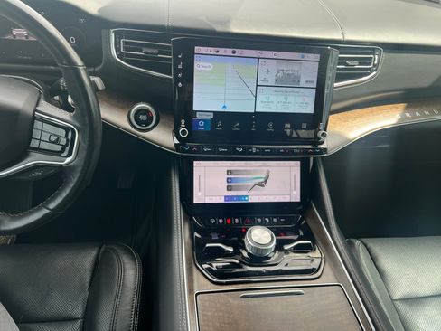Used 2022 Jeep Grand Wagoneer Series I AWD/4WD image 30