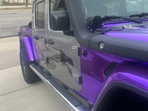 Used 2020 Jeep Gladiator Rubicon image 4