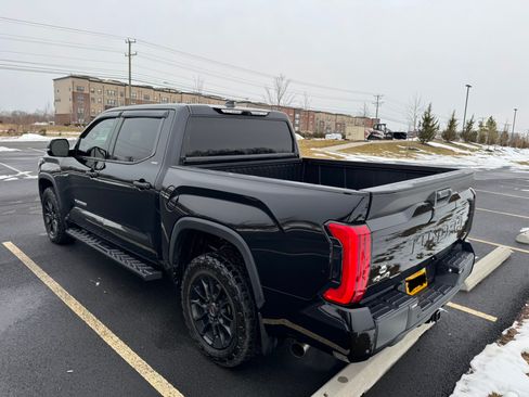 Used 2022 Toyota Tundra SR5 image 6