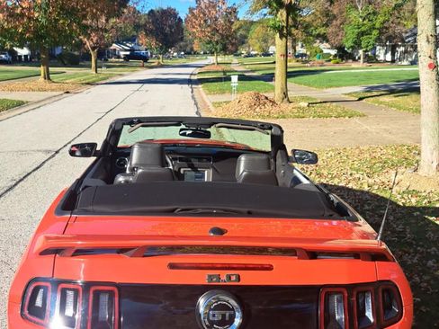 Used 2013 Ford Mustang GT Premium w/ Electronics Pkg image 14