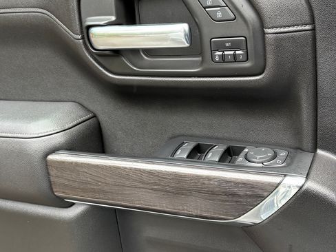 Used 2019 Chevrolet Silverado 1500 LTZ w/ LTZ Plus Package AWD/4WD image 24