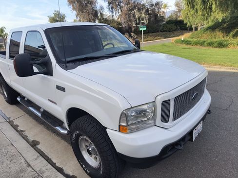 Used 2003 Ford F250 XLT image 6