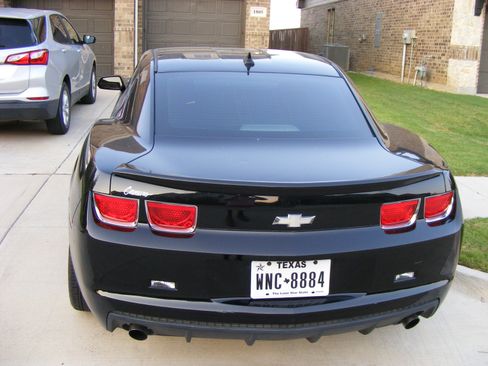 Used 2011 Chevrolet Camaro LS image 13
