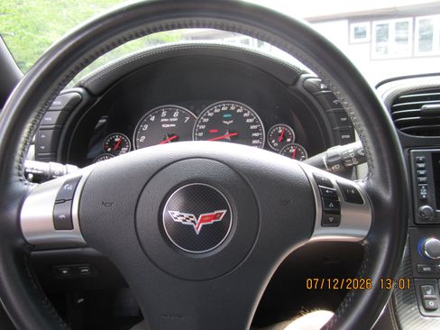 Used 2011 Chevrolet Corvette Z06 w/ Preferred Equipment Group RWD image 11