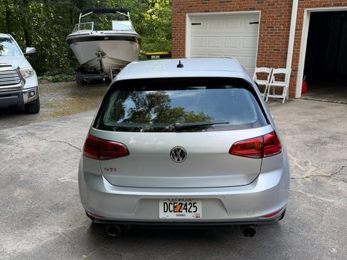 Used 2016 Volkswagen GTI Autobahn FWD image 4