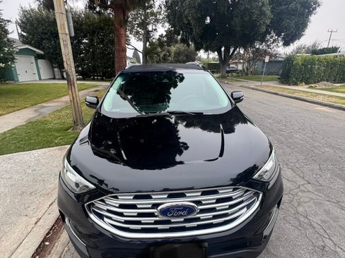 Used 2020 Ford Edge SEL w/ Convenience Package FWD image 2