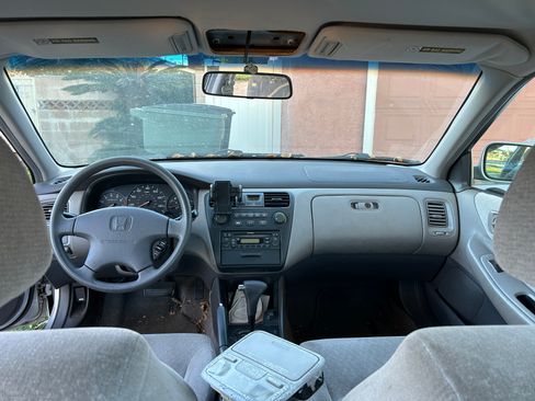 Used 2001 Honda Accord LX image 8