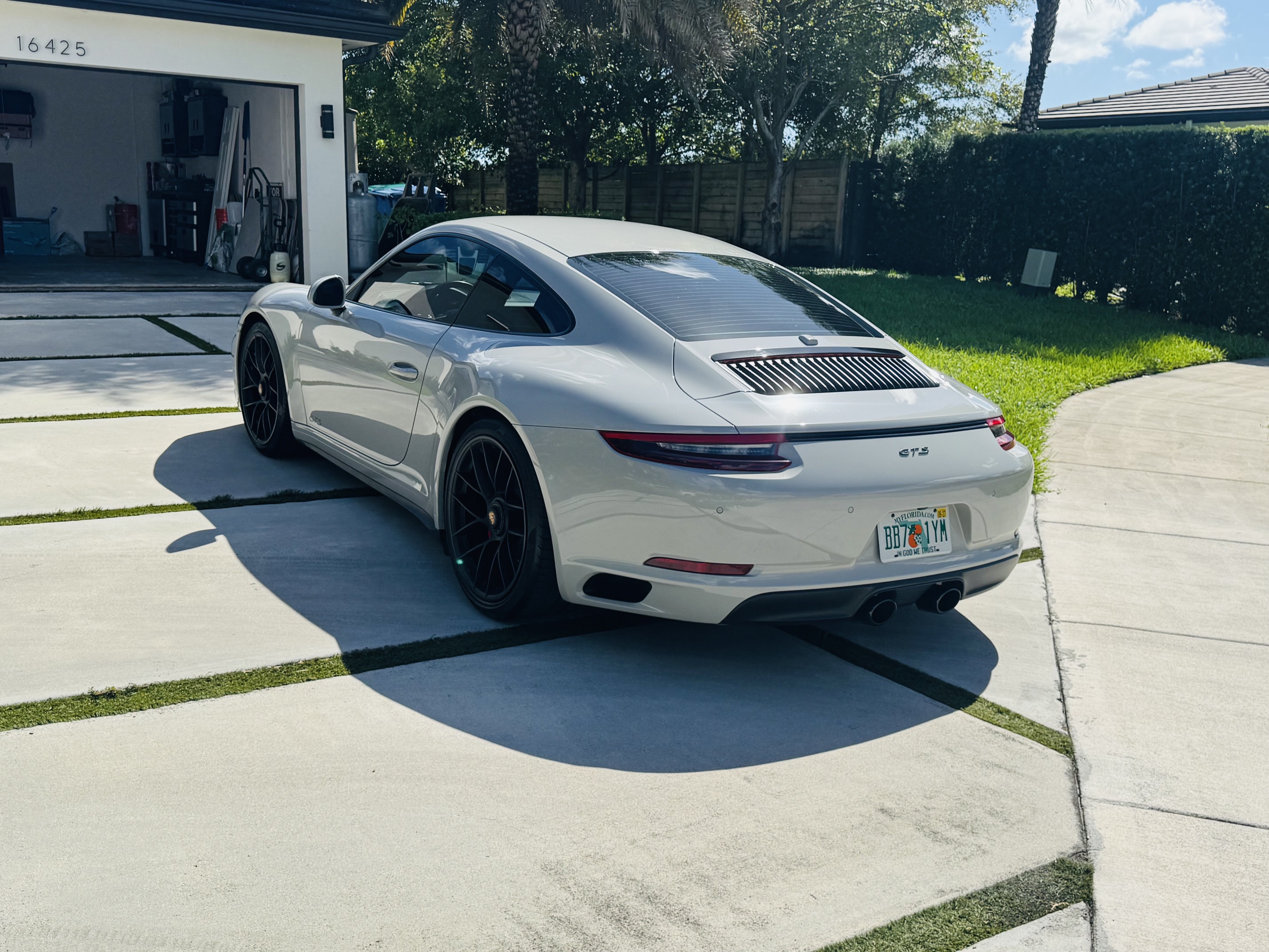 Used 2018 Porsche 911 GT3 RS image 5