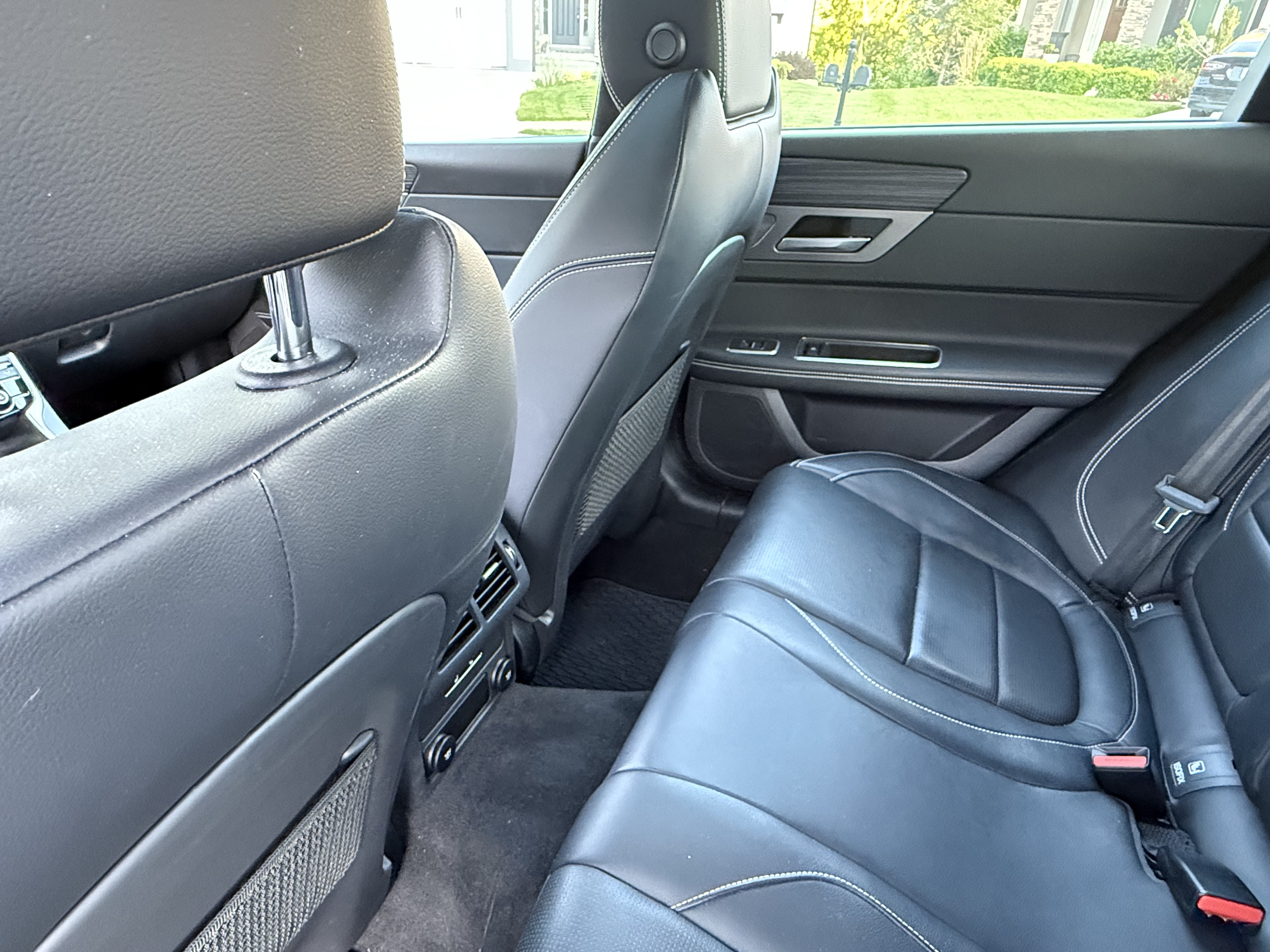 Used 2020 Jaguar XF S AWD/4WD image 12