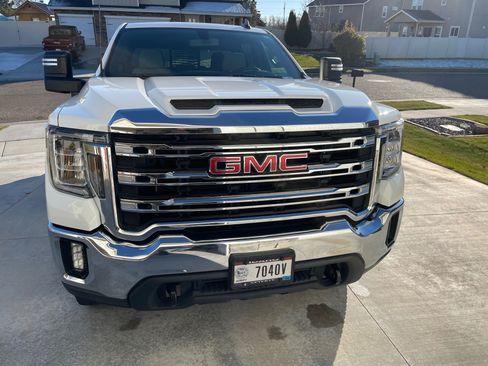 Used 2022 GMC Sierra 3500 SLE w/ SLE Value Package image 1