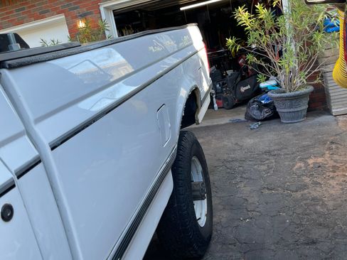 Used 1997 Ford F250 4x4 Regular Cab Heavy Duty image 16