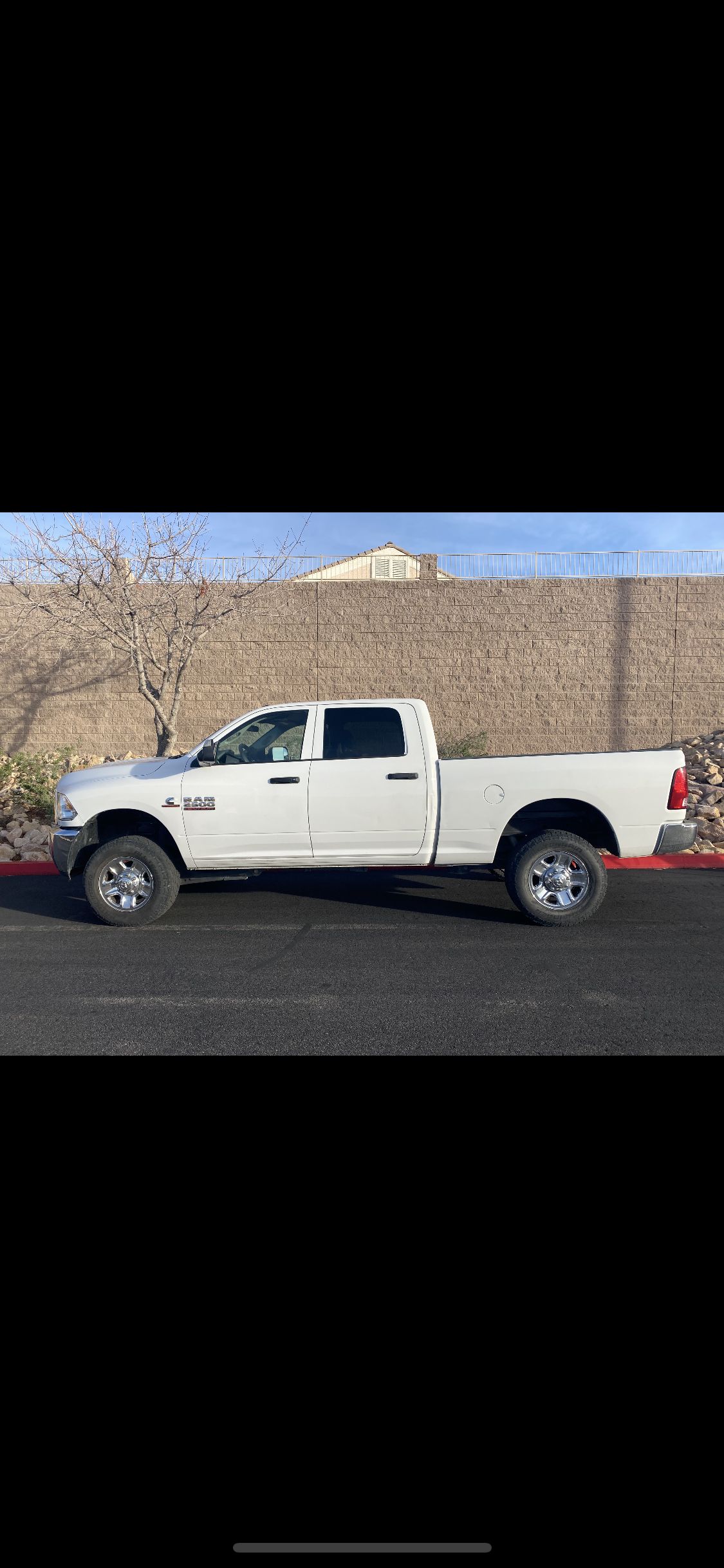 Used 2018 RAM 2500 Tradesman w/ Chrome Appearance Group AWD/4WD image 1