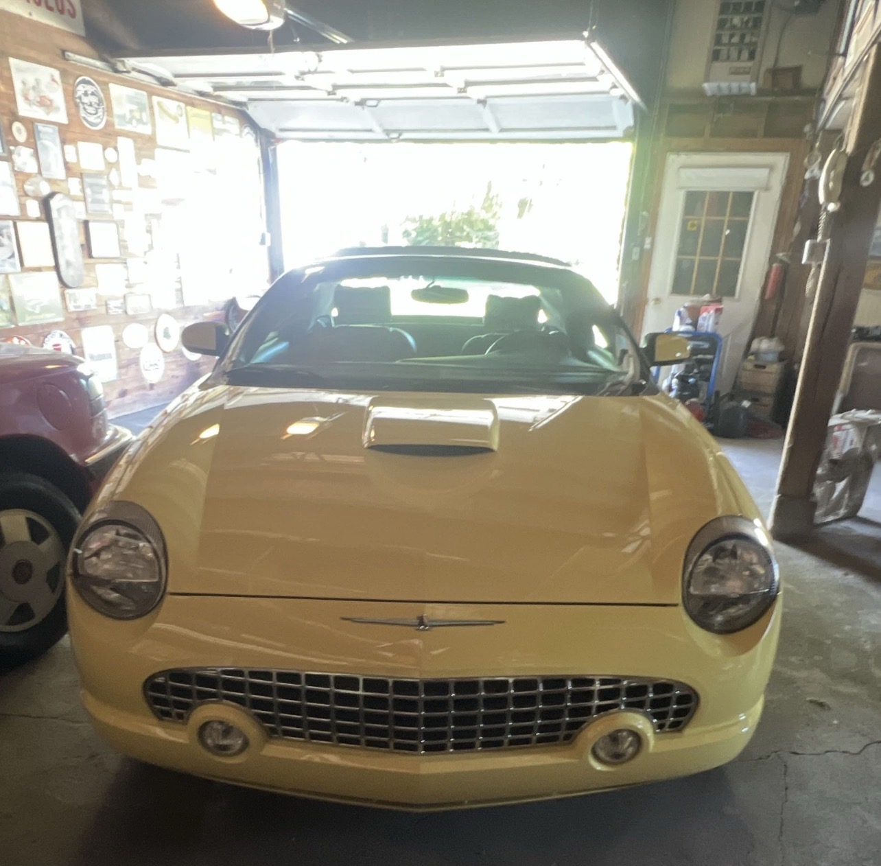 Used 2002 Ford Thunderbird RWD image 3