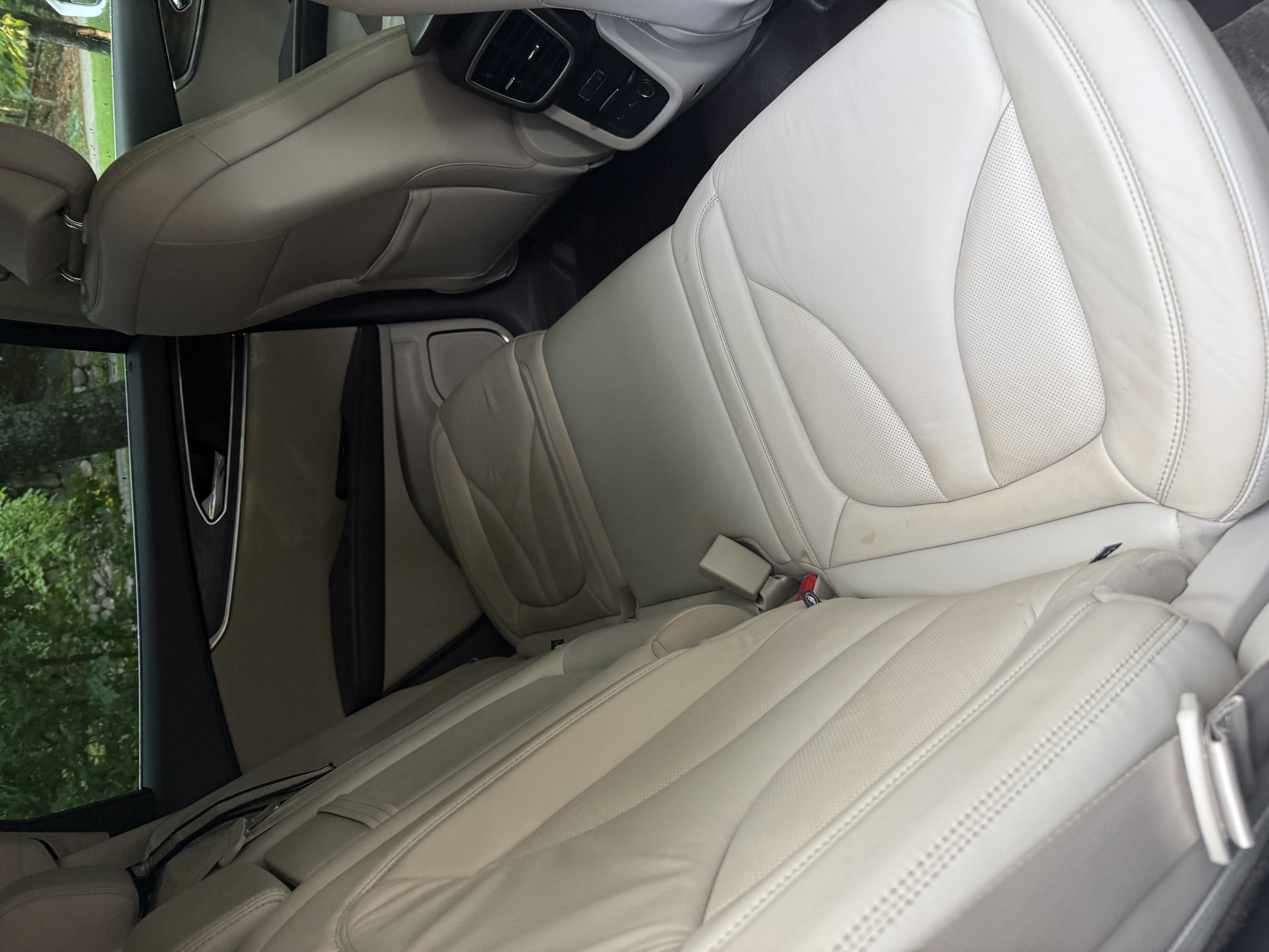 Used 2017 Lincoln MKX Select w/ Lincoln MKX Climate Package AWD/4WD image 14