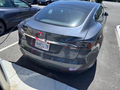 Used 2018 Tesla Model S 100D AWD/4WD image 17