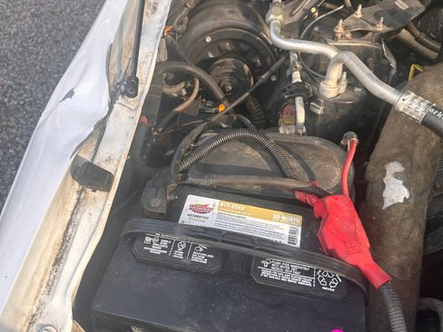 Used 2003 Ford F550 2WD Regular Cab Super Duty image 26