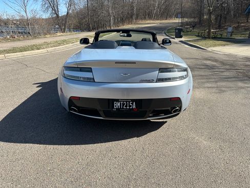 Used 2011 Aston Martin V8 Vantage S image 27