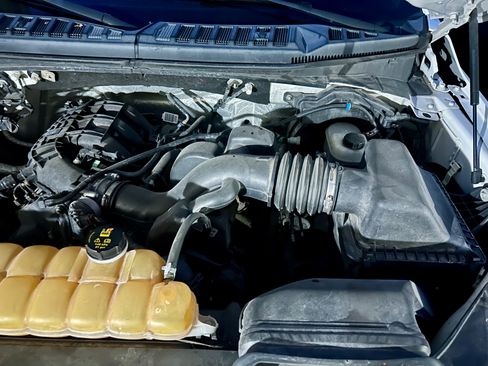 Used 2016 Ford F150 XLT w/ Equipment Group 301A Mid image 19