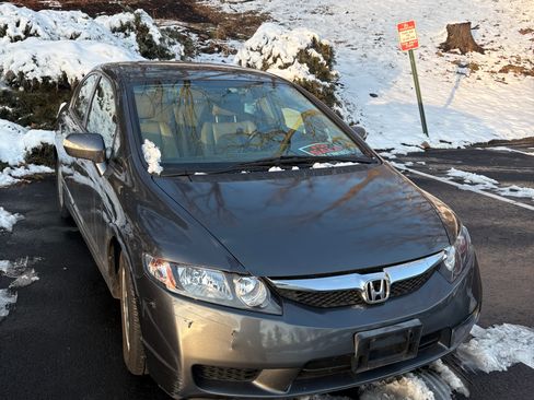 Used 2010 Honda Civic Hybrid Sedan image 1