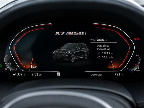 Used 2021 BMW X7 M50i AWD/4WD image 13