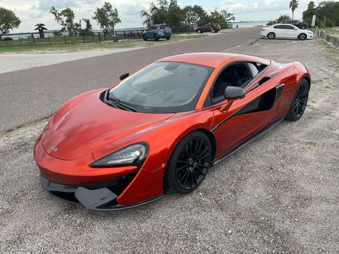 Used 2017 McLaren 570S Coupe RWD image 2