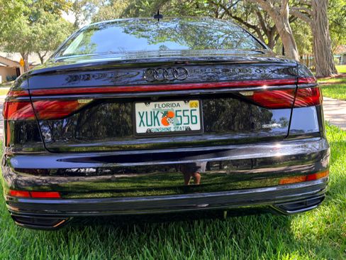 Used 2021 Audi A8 L 4.0T w/ Executive Plus Package AWD/4WD image 10
