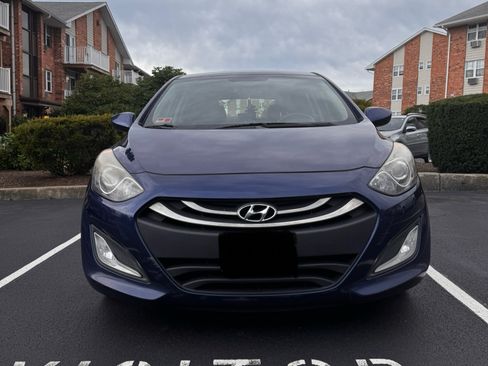 Used 2013 Hyundai Elantra GT w/ Touch & Go Pkg image 14