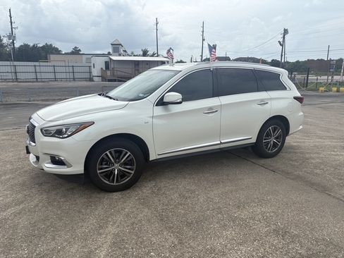 Used 2018 INFINITI QX60 FWD w/ Premium Package image 4