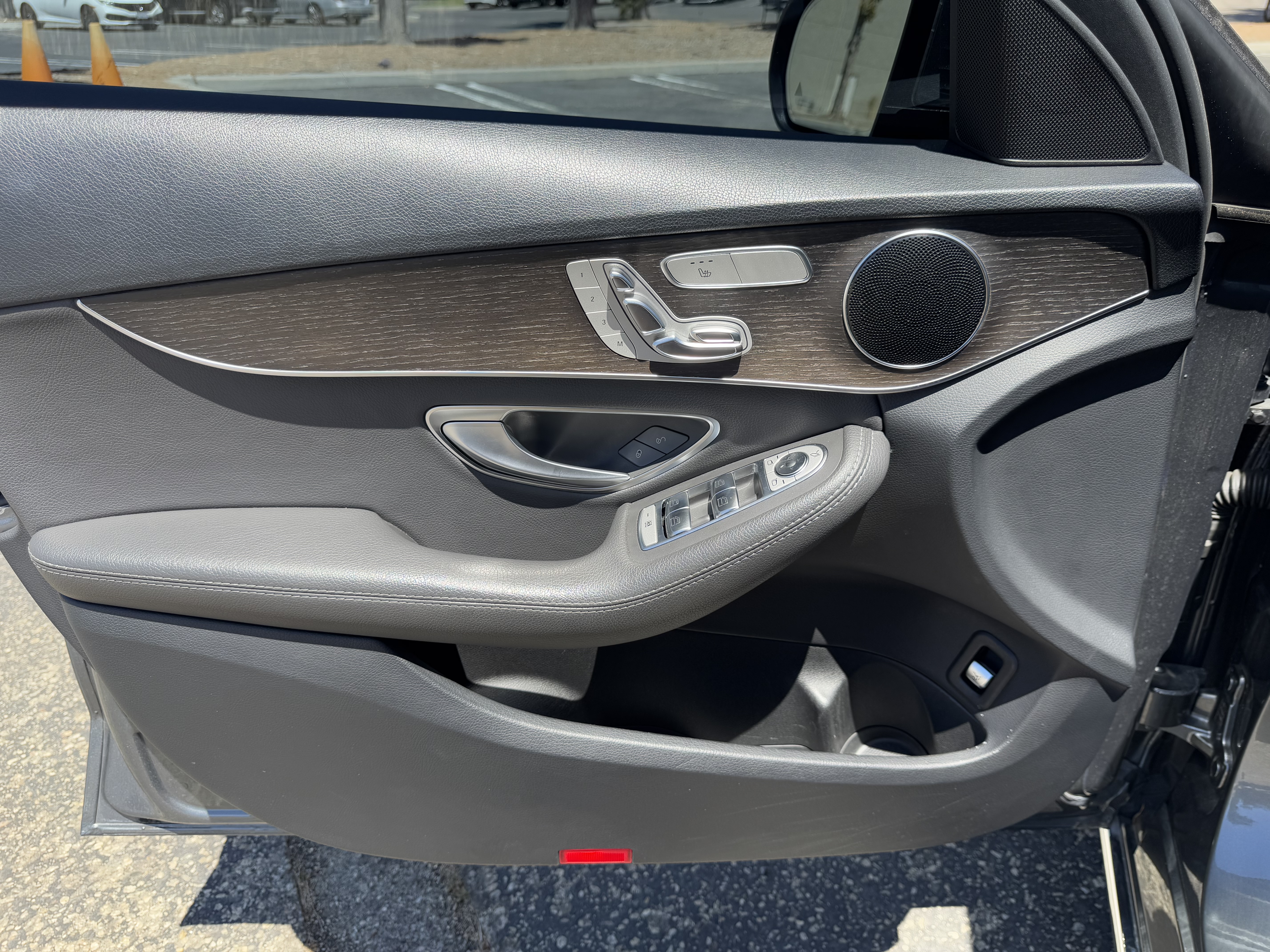 Used 2019 Mercedes-Benz C 300 Sedan image 12