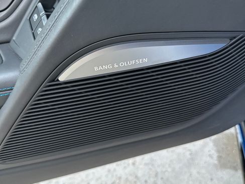 Used 2021 Audi R8 V10 w/ Premium Package image 27