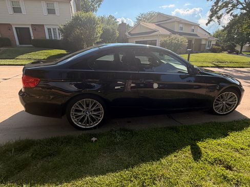 Used 2011 BMW 335i xDrive Coupe AWD/4WD image 6
