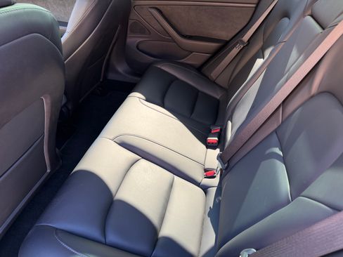 Used 2019 Tesla Model 3 Performance image 10