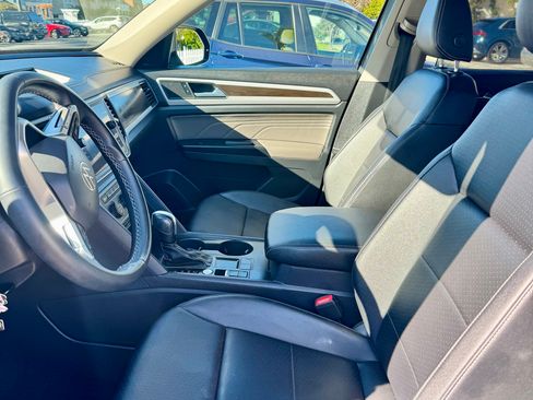 Used 2021 Volkswagen Atlas SE image 10