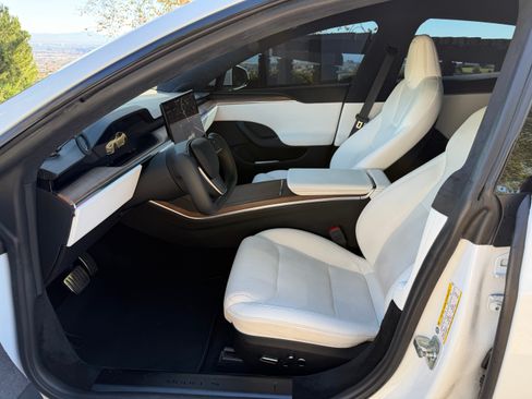 Used 2021 Tesla Model S Long Range image 13