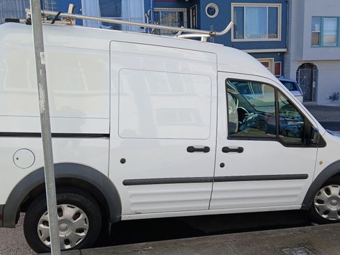 Used 2013 Ford Transit Connect XL image 1
