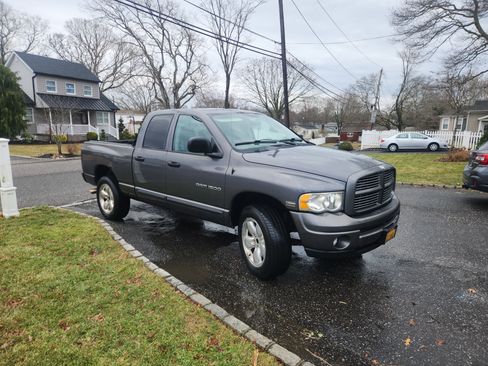 Used 2004 Dodge Ram 1500 Truck SLT w/ Sport Appearance Group image 1