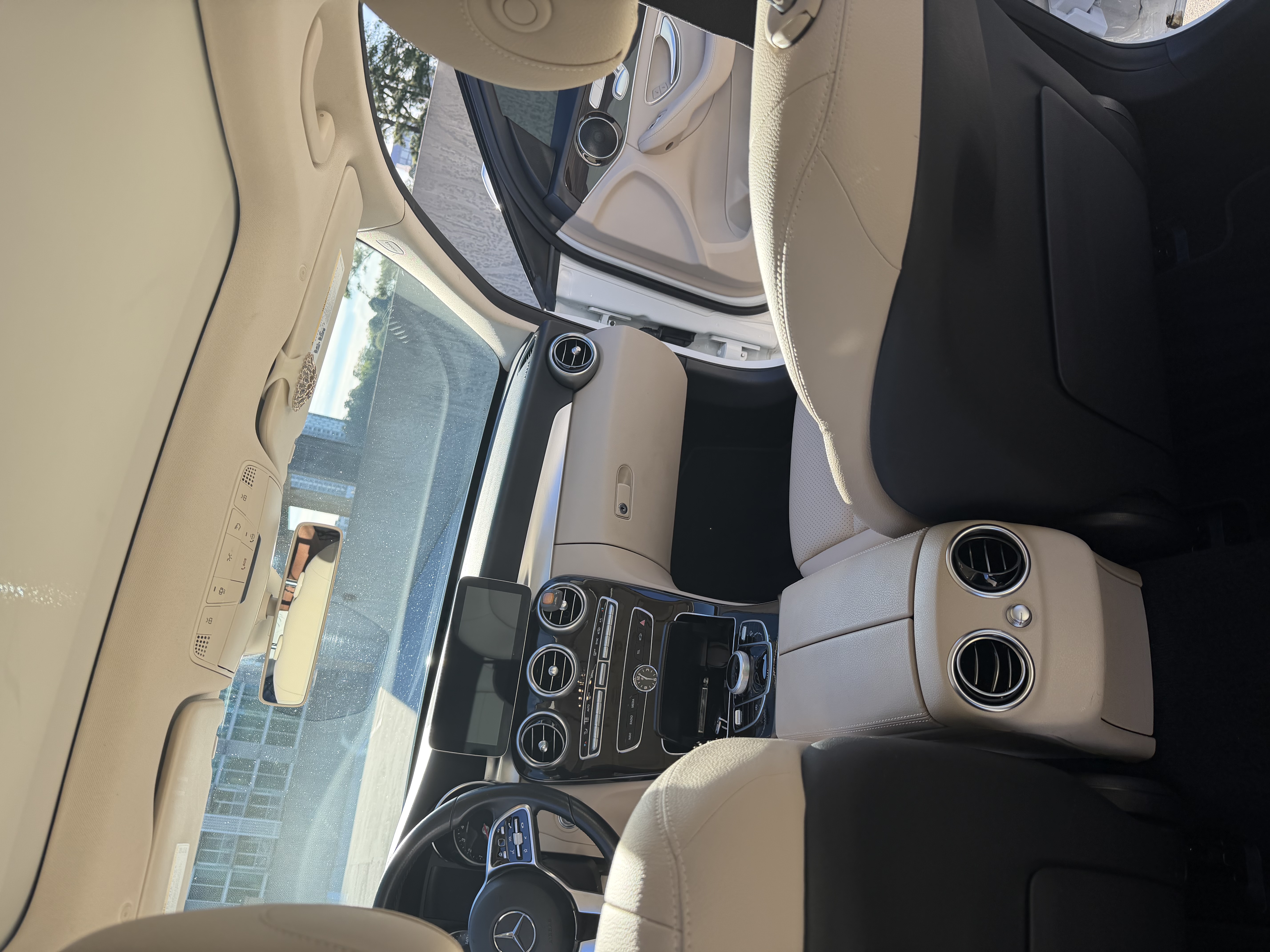 Used 2020 Mercedes-Benz C 300 Sedan image 2