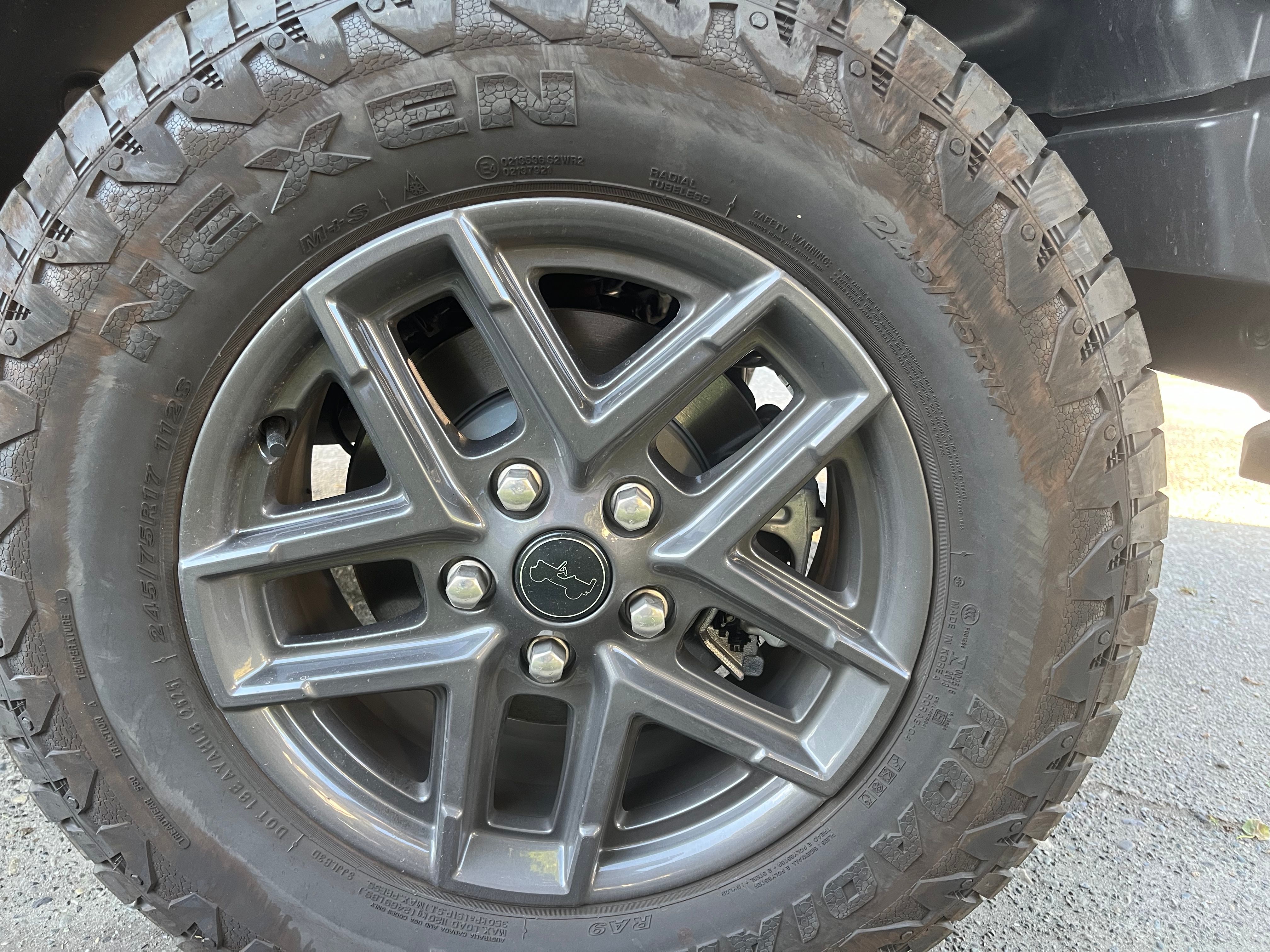 Used 2025 Jeep Wrangler Unlimited Sport AWD/4WD image 4