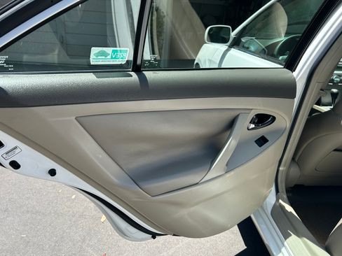 Used 2008 Toyota Camry LE FWD image 18
