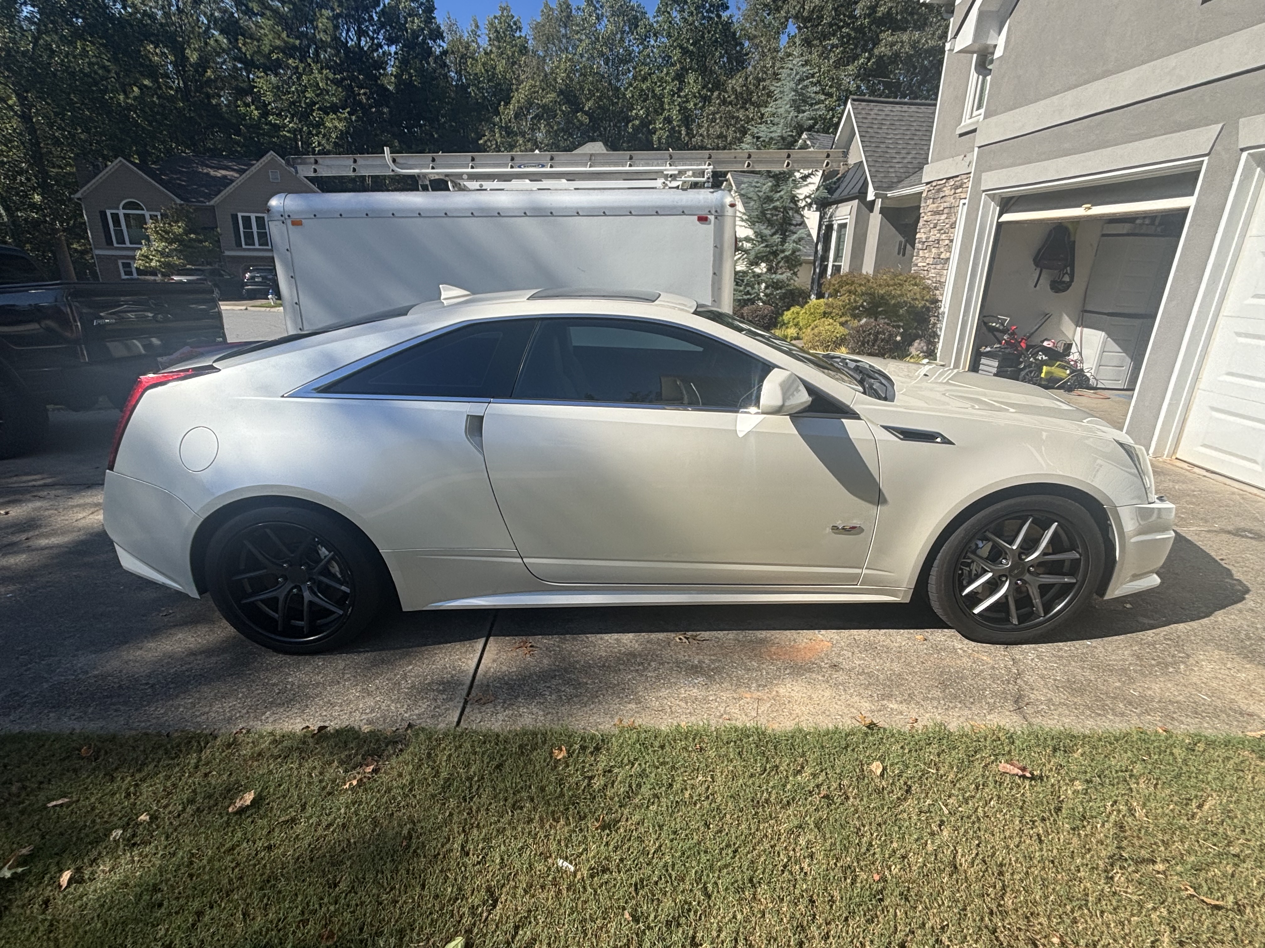 Used 2011 Cadillac CTS V RWD image 12