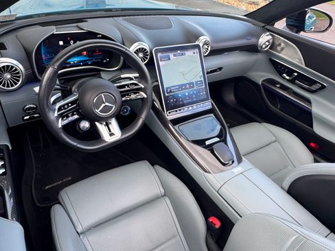 Used 2023 Mercedes-Benz SL 55 AMG 4MATIC image 10