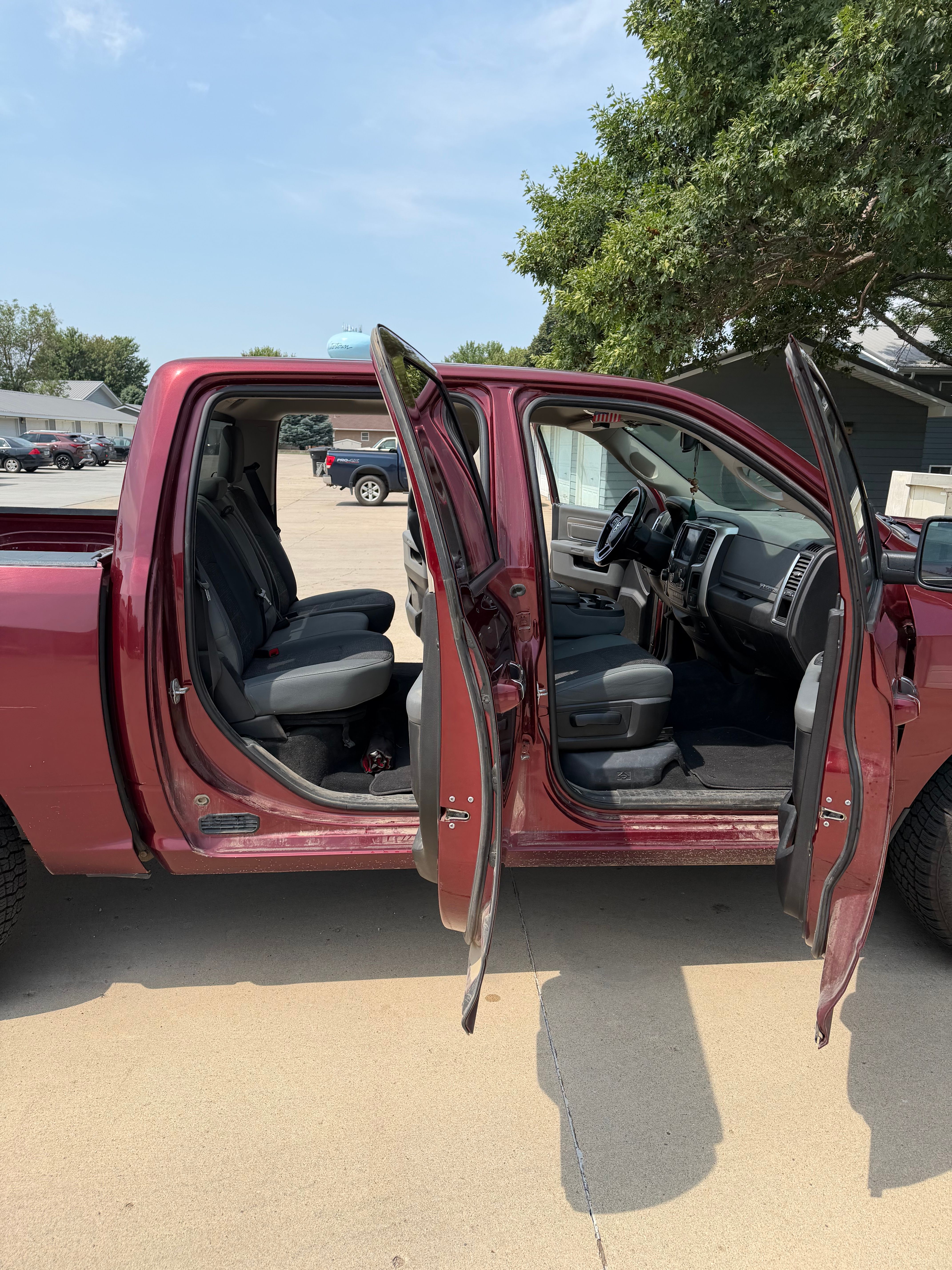 Used 2018 RAM 1500 Big Horn AWD/4WD image 9